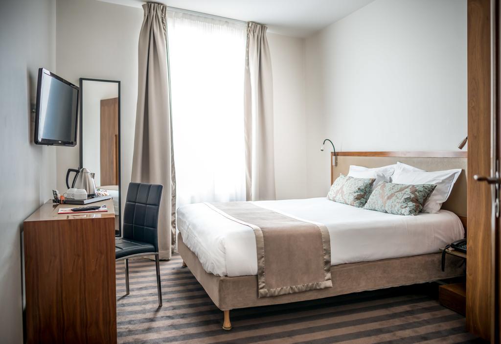 Art Hotel Eiffel Paris Bagian luar foto