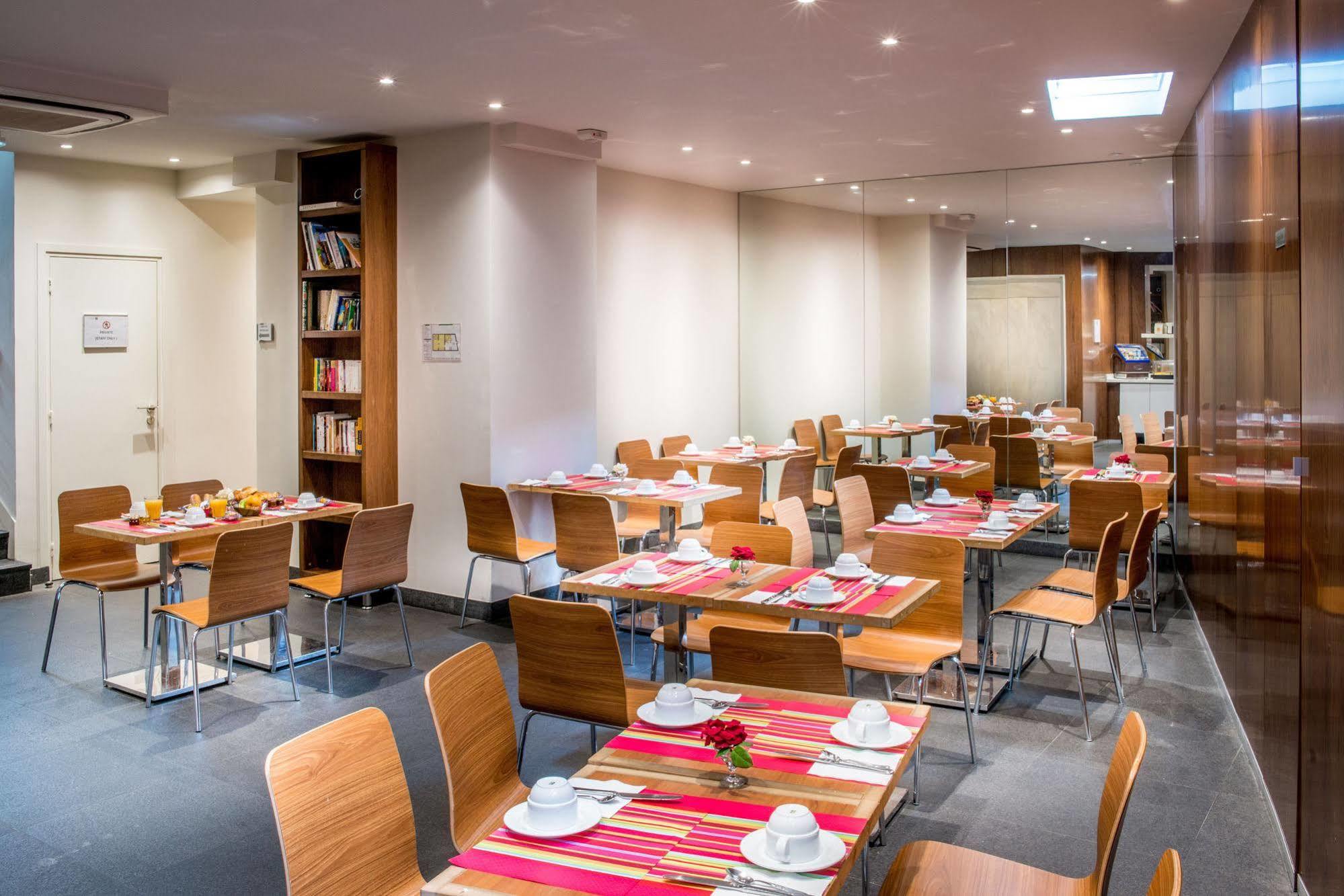 Art Hotel Eiffel Paris Bagian luar foto