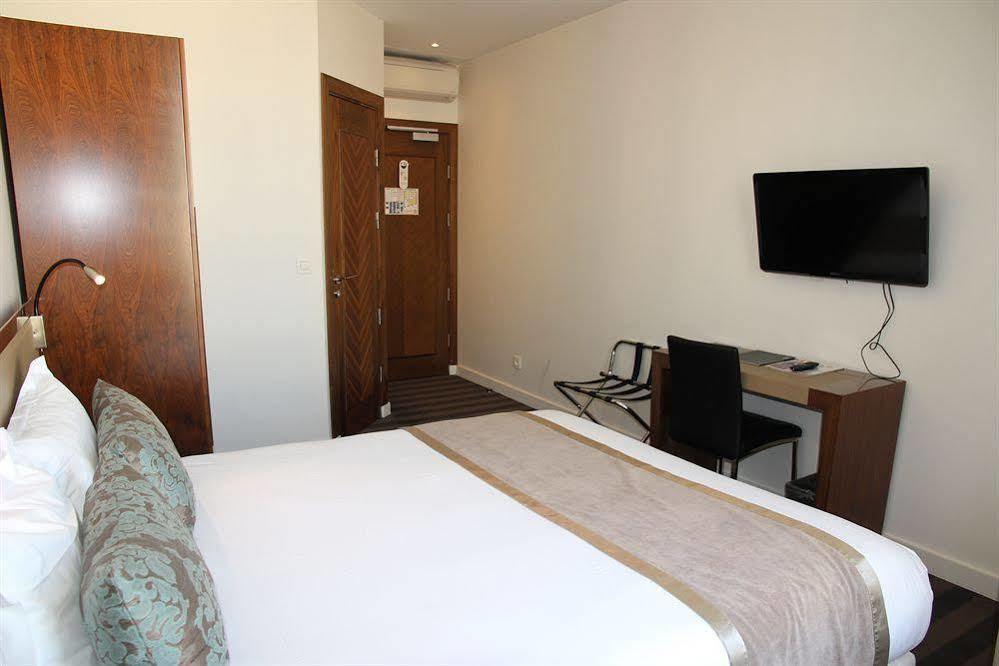 Art Hotel Eiffel Paris Bagian luar foto